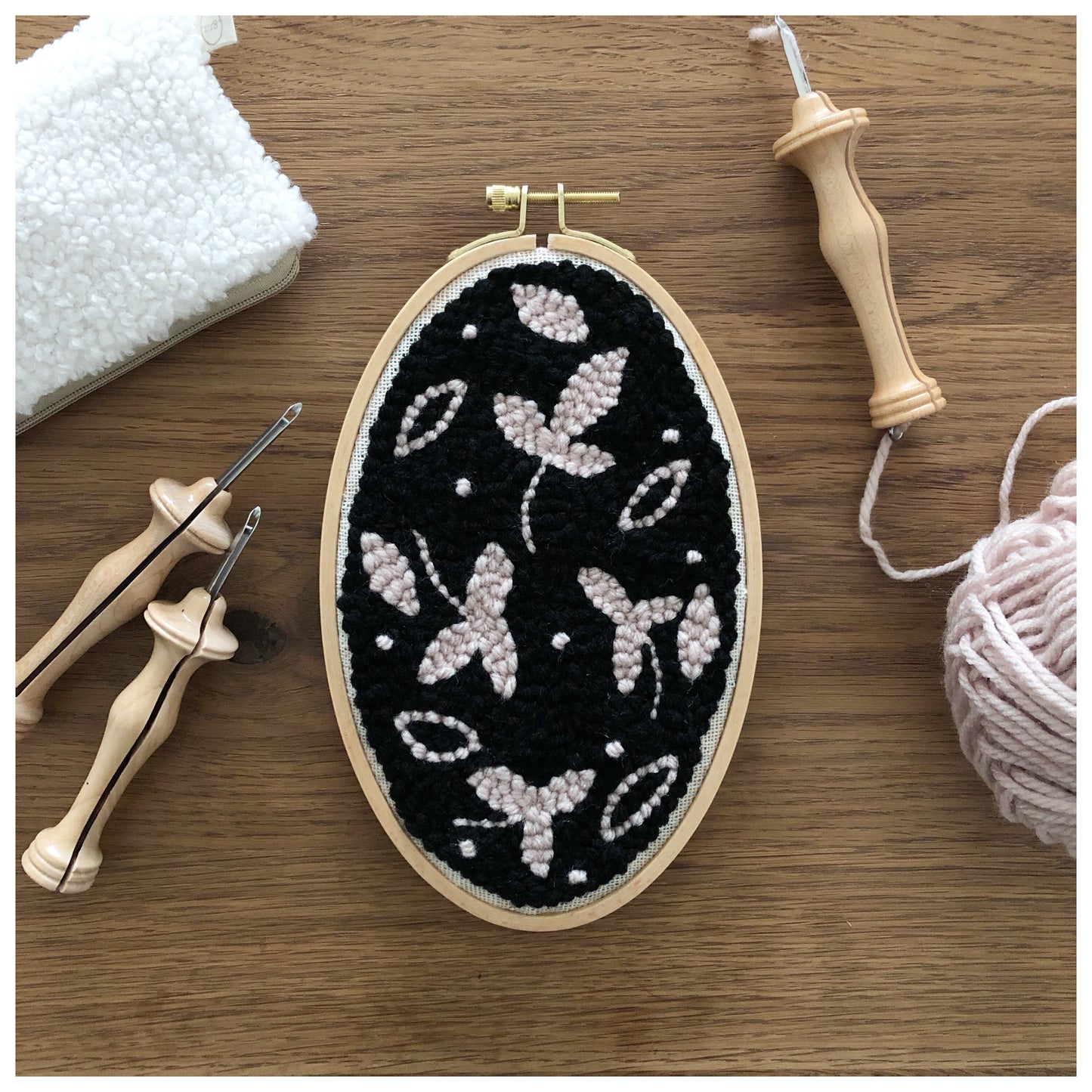 Oxford Punch Needle (Natural Wood)オックスフォードパンチニードル箱入り（ナチュラル）